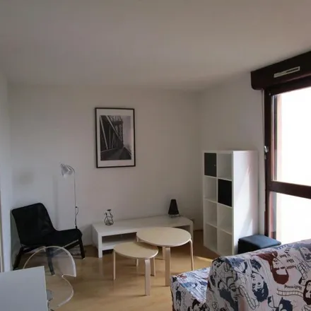 Rent this 1 bed apartment on 37 Rue de Fondeville in 31400 Toulouse, France
