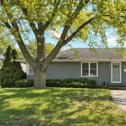 Buy this 3 bed house on 633 22nd Street in West Des Moines, IA 50265