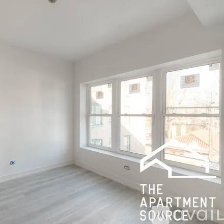 Image 3 - 4939 N St Louis Ave, Unit 2N - Apartment for rent