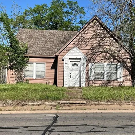 Buy this 2 bed house on 188 West Bond Street in Denison, TX 75021