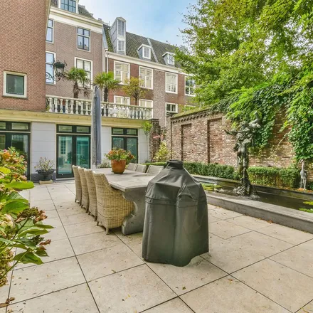 Rent this 3 bed apartment on Herengracht 579B in 1017 CD Amsterdam, Netherlands