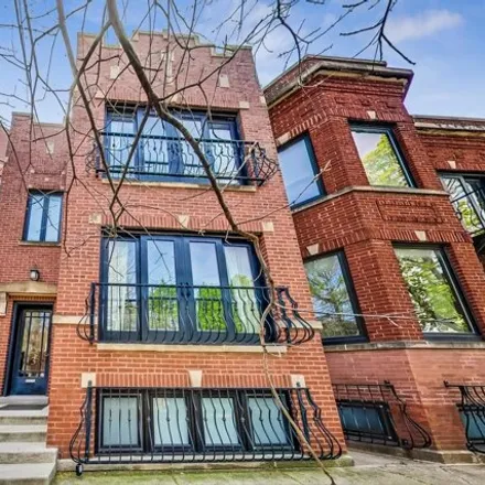 Buy this 4 bed condo on 1453-1457 West Fletcher Street in Chicago, IL 60657