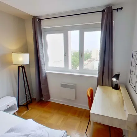 Image 3 - 12 Rue des Cailloux, 92110 Clichy, France - Room for rent