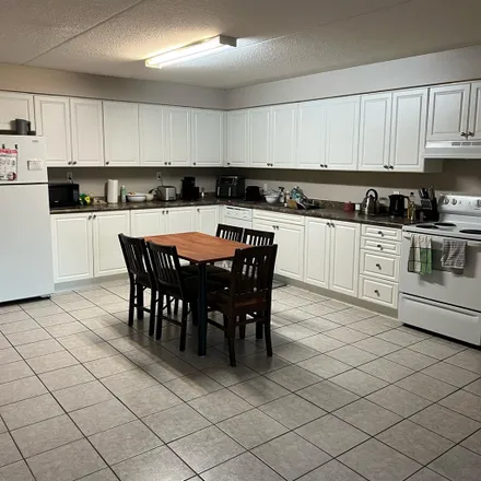 Image 3 - 350 Lester Street, Waterloo, ON N2L 3L1, Canada - Apartment for rent