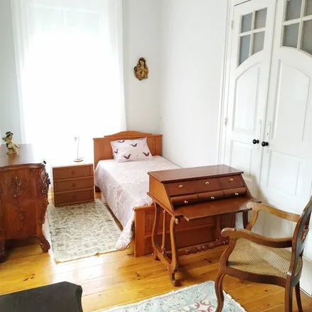 Rent this 8 bed apartment on Travessa de Santo Amaro in 4150-170 Porto, Portugal