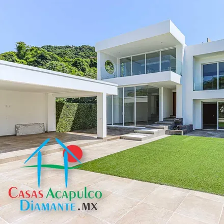 Buy this 5 bed house on Cañada de las Palmas in Playa Guitarrón, 39300 Acapulco