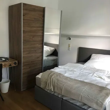 Rent this 1 bed apartment on Georg-Speyer-Straße 3 in 60487 Frankfurt, Germany