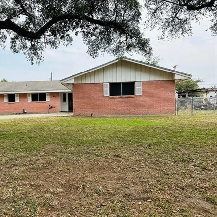 Buy this 3 bed house on 463 West Alice Avenue in Kingsville, TX 78363