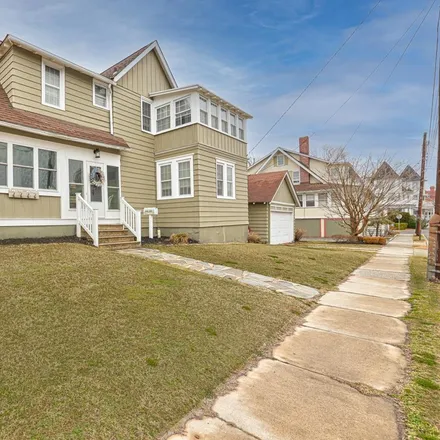 Buy this 3 bed house on 711 Kearney Avenue in Cape May, NJ 08204