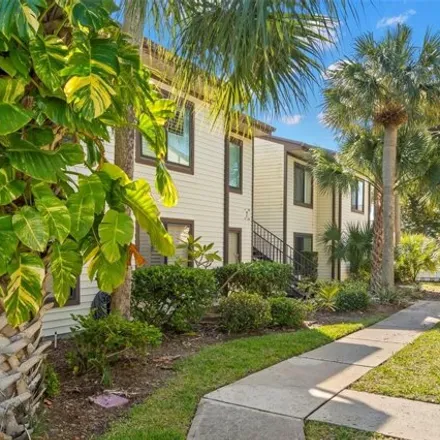 Image 2 - 379 Moorings Cove Drive, Tarpon Springs, FL 34689, USA - Condo for sale