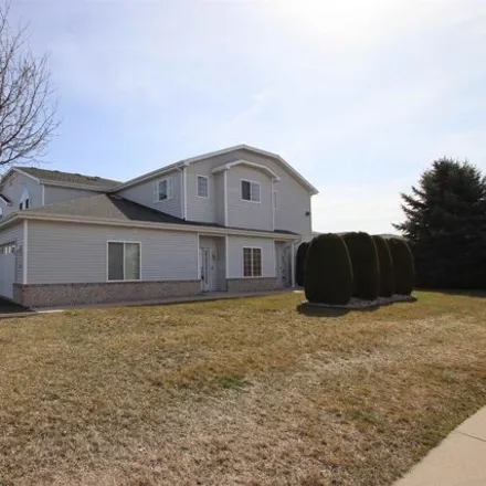 Buy this 3 bed condo on 3220 White Tail Lane in Oshkosh, WI 54904