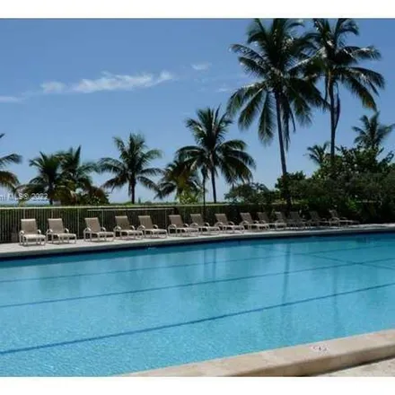 Image 5 - 350 Grapetree Drive, Key Biscayne, Miami-Dade County, FL 33149, USA - Apartment for rent