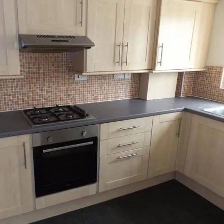 Image 4 - Cannock Road, Heath Hayes, WS12 3HZ, United Kingdom - Apartment for rent