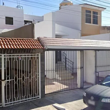 Buy this 4 bed house on Chedraui in Calle Toulouse Lautrec, Lomas Universidad
