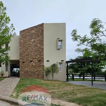 Buy this 4 bed house on unnamed road in Partido de Escobar, Ingeniero Maschwitz