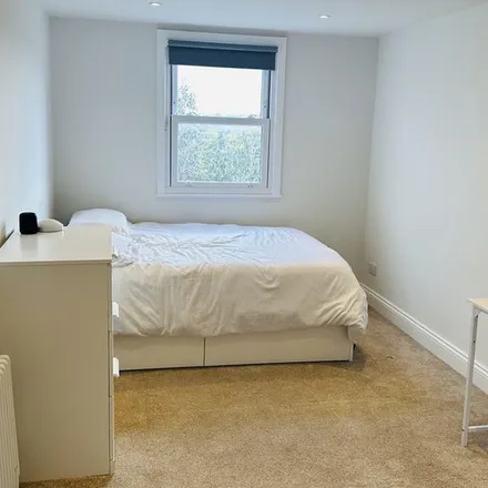 Rent this 1 bed apartment on High Road Woodford Green in London, IG8 0QW