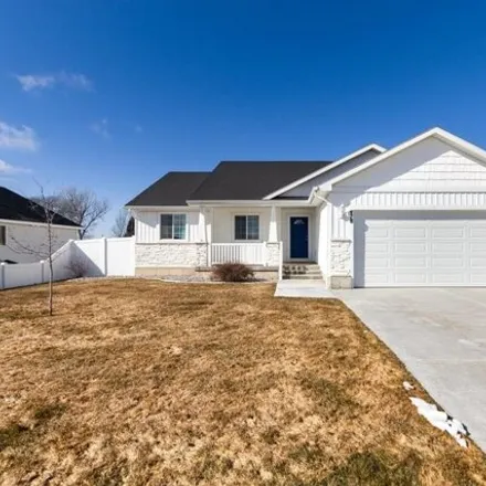 Buy this 3 bed house on 462 Cardinal Drive in Shelley, ID 83274