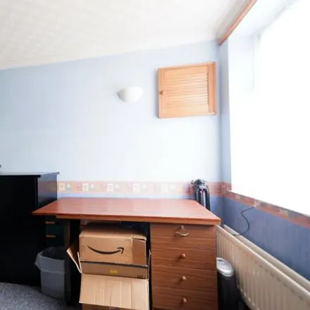 Image 9 - Jestyn Close, Dinas Powys, CF64 4JQ, United Kingdom - Duplex for sale