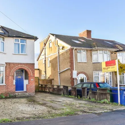 Rent this 3 bed duplex on Windmill Primary School in Wharton Road, Oxford