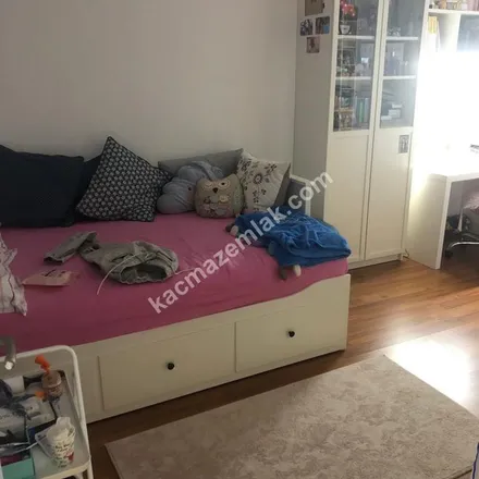 Rent this 4 bed apartment on ramiz köfte in Sırrı Çelik Bulvarı, 34788 Çekmeköy