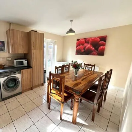 Image 3 - 56 Milburn Drive, Hunsbury Grange, NN5 4UH, United Kingdom - House for sale