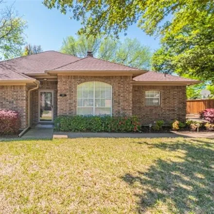 Buy this 3 bed house on 1315 Dahlia Drive in Grand Prairie, TX 75051