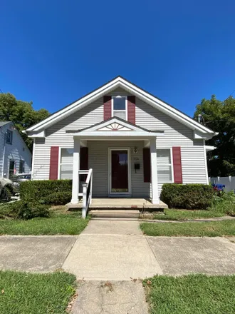 Buy this 3 bed house on 154 West William Street in Delaware, OH 43015