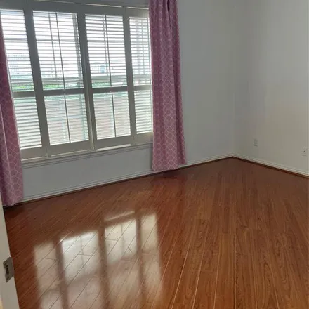 Rent this 2 bed apartment on Chipotle in 2027 South Shepherd Drive, Houston
