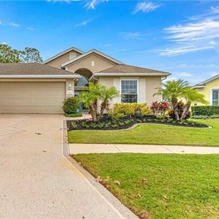 Buy this 3 bed house on 8015 Pine Hollow Drive in Mount Dora, FL 32757
