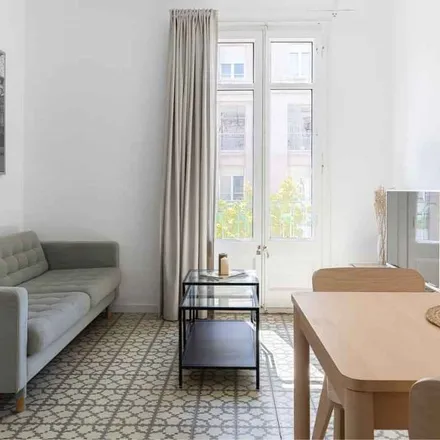Image 4 - Carrer de Còrsega, 207, 08001 Barcelona, Spain - Apartment for rent