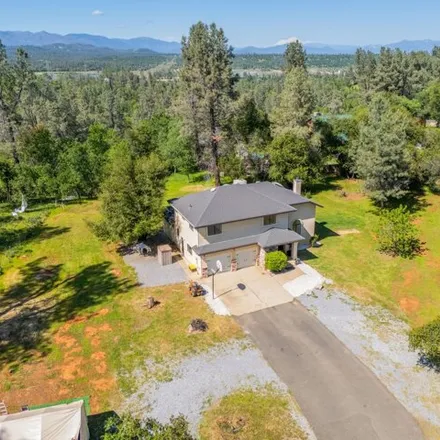 Image 2 - 16970 China Gulch Drive, Shasta County, CA 96007, USA - House for sale