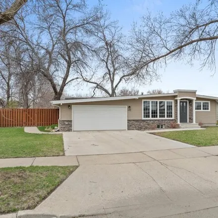 Buy this 4 bed house on 654 17th Street Southwest in Minot, ND 58701