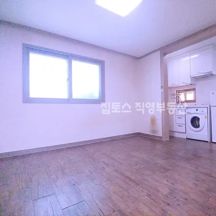 Rent this studio apartment on 서울특별시 강북구 번동 454-1