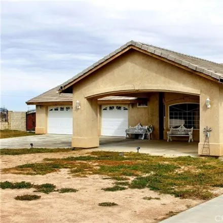 Image 2 - 25886 Desert View Road, San Bernardino County, CA 92308, USA - House for sale