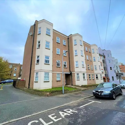 Image 4 - 9-25 Edgar Road, Cliftonville West, Margate, CT9 2FR, United Kingdom - Apartment for rent