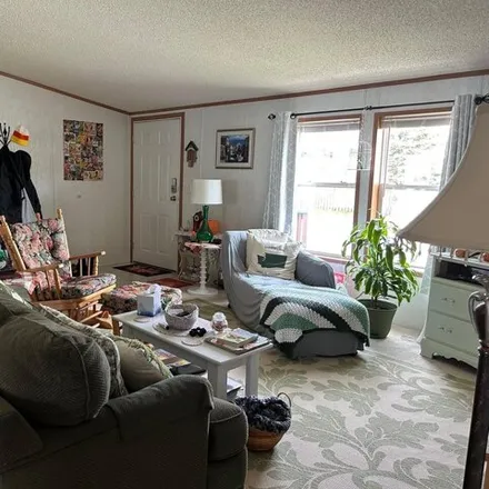 Image 2 - 5466 East Crossway Lane, Union Charter Township, MI 48858, USA - Apartment for sale