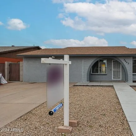 Image 2 - 2643 East Hopi Avenue, Mesa, AZ 85204, USA - House for sale