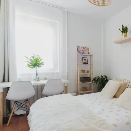 Rent this 3 bed room on Madrid in Archianno y Ferchianno, Calle San Gerardo