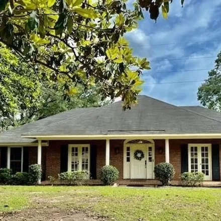Rent this 3 bed house on Grelot Road in Mobile, AL 36695