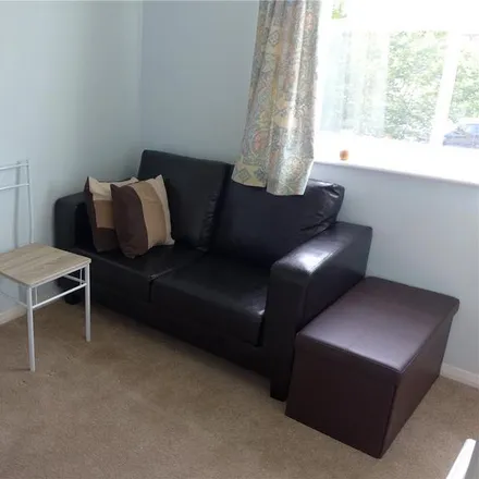 Image 5 - Leicester Row Long Stay, Foleshill Road, Daimler Green, CV1 4LN, United Kingdom - Apartment for rent