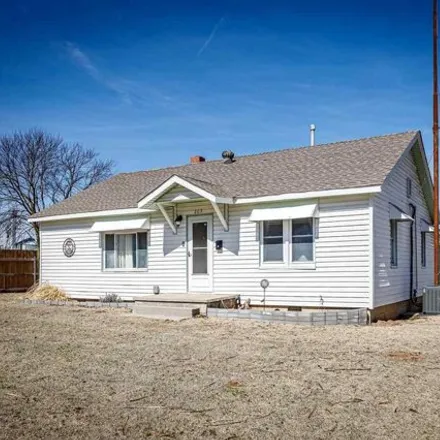 Buy this 3 bed house on 161 East Seminole Avenue in Marlow, OK 73055