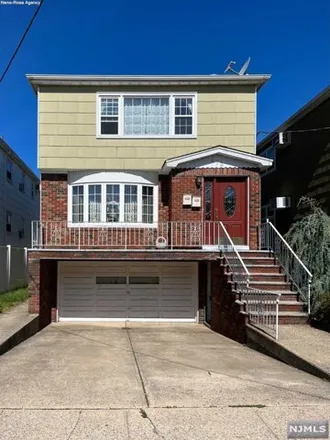 Rent this 3 bed apartment on 473 Hickory St in Kearny, New Jersey