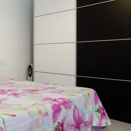 Image 2 - Carrer de l'Arquitecte Arnau, 20, 46020 Valencia, Spain - Room for rent