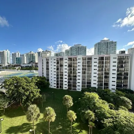 Image 1 - Plaza of the Americas Building 3, North Bay Road, Sunny Isles Beach, FL 33160, USA - Apartment for rent
