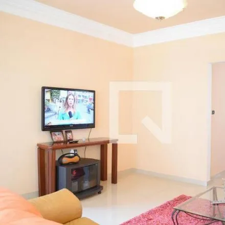 Rent this 3 bed house on Rua Alferes Poli 3085 in Parolin, Curitiba - PR