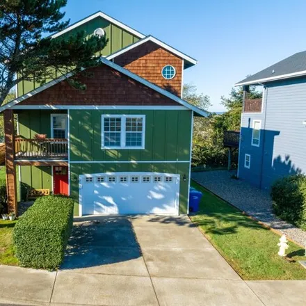 Buy this 3 bed house on 2104 Northwest Mast Avenue in Lincoln City, OR 97367