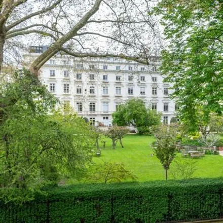 Image 9 - 19 Queen's Gardens, London, W2 3BE, United Kingdom - Apartment for sale