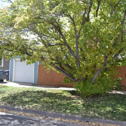 Buy this 1 bed townhouse on 812 Maxwell Avenue in Cheyenne, WY 82007