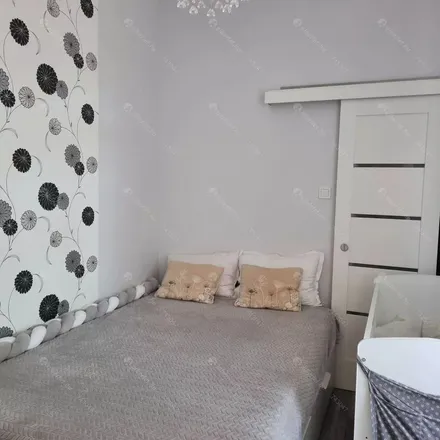 Rent this 1 bed apartment on Budapest in Nagy Lajos király útja 88/c, 1148