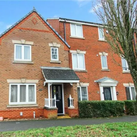 Buy this 3 bed house on The Boulevard in Swindon, SN25 1WD